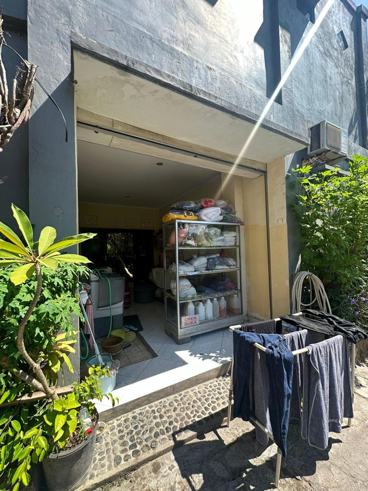 Sari Buana Bed & Breakfast Kuta Lombok Exterior foto
