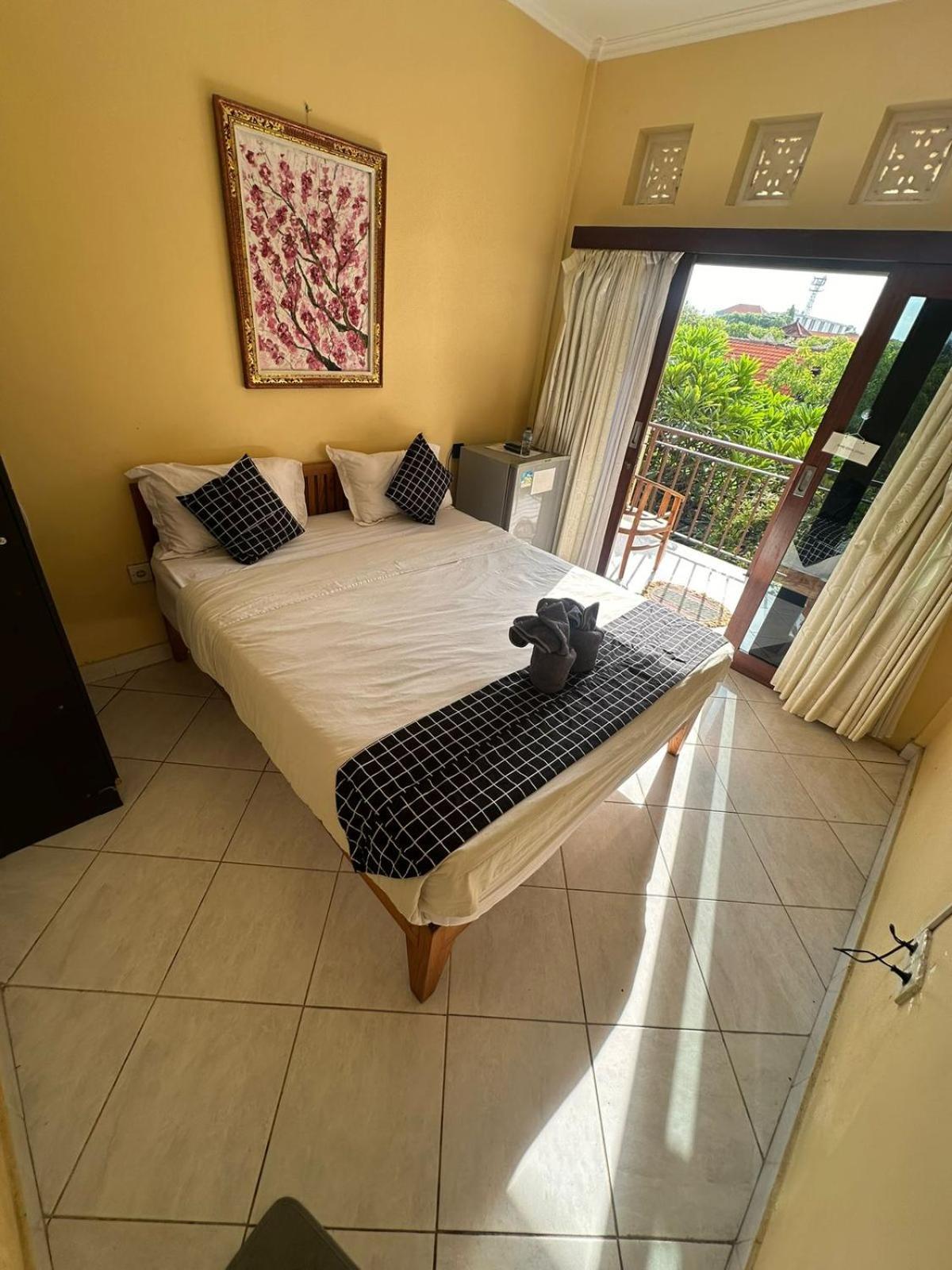 Sari Buana Bed & Breakfast Kuta Lombok Exterior foto